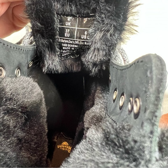 Dr. Martens 1460 Serena Collar Faux Fur Lined Lace Up Boot 37 EU / 6 US - Picture 11 of 15